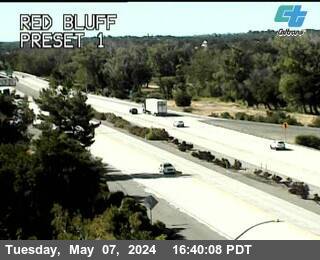 Interstate 5 at Red Bluff California.  Courtesy CalTrans  http://www.dot.ca.gov