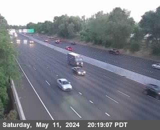 Traffic Cam Hwy 5 at 6th Ave
