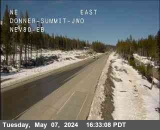 Traffic Cam Hwy 80 at Donner Summit