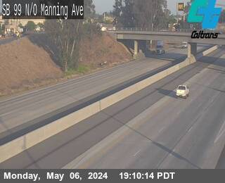 Traffic Cam FRE-99-N/O MANNING AVE