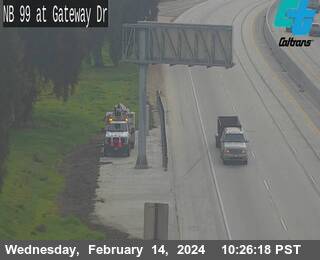 Traffic Cam MAD-99-AT GATEWAY AVE