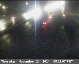 Traffic Camera Image from I-5 at NB I-5 March Lane