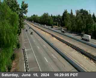 Traffic Camera Image from I-5 at NB I-5 N/O Hammer Lane