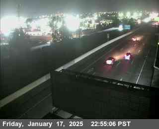 Traffic Camera Image from I-5 at NB I-5 S/O Charter Way