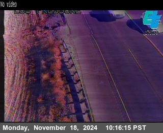 Traffic Camera Image from I-5 at SB I-5 Jct I-205