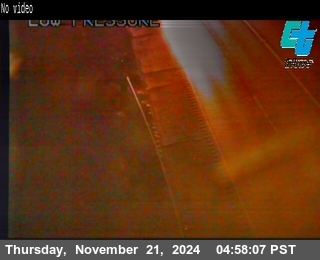 Traffic Camera Image from I-5 at SB I-5 Jct I-205