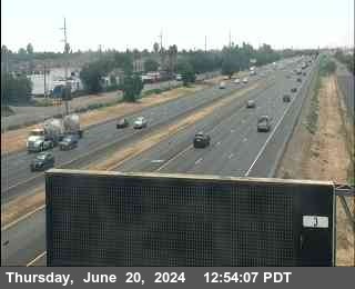 Traffic Camera Image from I-5 at SB I-5 Lathrop Rd