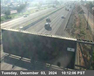 Traffic Camera Image from I-5 at SB I-5 Lathrop Rd