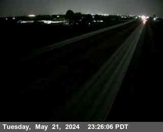 Traffic Camera Image from I-5 at SB I-5 S/O Peltier Road