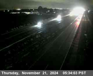 Traffic Camera Image from I-5 at SB I-5 S/O Peltier Road