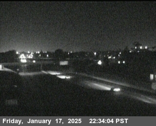 Traffic Camera Image from SR-99 at SB SR-99 N/O Golden Gate Ave