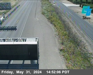 Traffic Camera Image from SR-132 at WB 132 E/O I-5