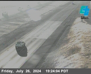 Traffic Camera Image from I-580 at WB 580 Corral Hollow Rd