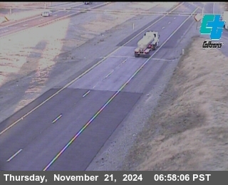 Traffic Camera Image from I-580 at WB 580 Corral Hollow Rd