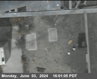 Traffic Camera Image from SR-120 at WB SR-120 E/O I-5