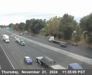 Traffic Camera Image from I-5 at Hwy 5 at 6th Ave