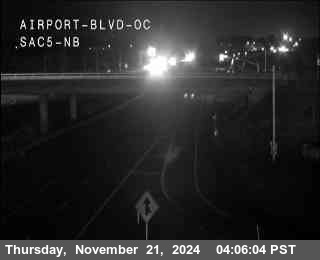 Traffic Camera Image from I-5 at Hwy 5 at Airport