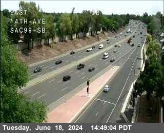 Traffic Camera Image from SR-99 at Hwy 99 at 14th Ave