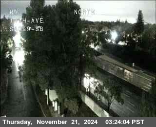 Traffic Camera Image from SR-99 at Hwy 99 at 14th Ave