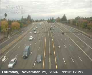 Traffic Camera Image from SR-99 at Hwy 99 at 4th Ave