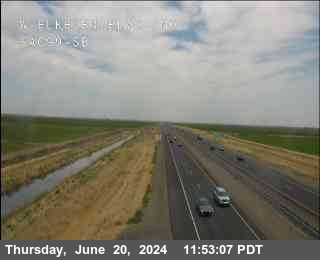 Traffic Camera Image from SR-99 at Hwy 99 at Elkhorn