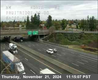 Traffic Camera Image from SR-99 at Hwy 99 at Fruitridge