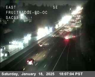 Traffic Camera Image from SR-99 at Hwy 99 at Fruitridge