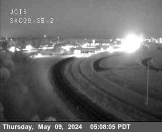 Traffic Camera Image from SR-99 at Hwy 99 at Hwy 5 2