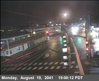 Timelapse image near T251N -- SR-13 : E13 AT 7TH ST - Looking North, Berkeley 0 minutes ago