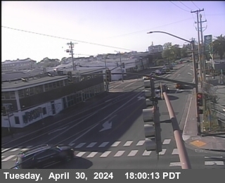 Traffic camera for T251N -- SR-13 : E13 AT 7TH ST - Looking North