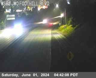 Traffic Cam TVA94 -- I-580 : AT JWO FOOTHILL BLVD
 - West
