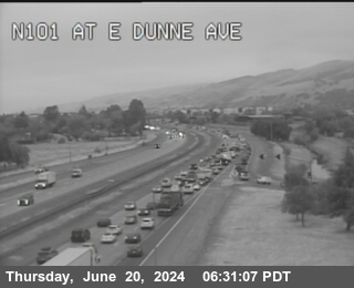 Traffic Camera Image from US-101 at TVB47 -- US-101 : East Dunne Avenue