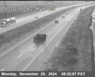 Traffic Camera Image from US-101 at TVB62 -- US-101 : South Of SR-25