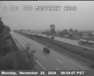 Traffic Camera Image from US-101 at TVB63 -- US-101 : South Of Monterey Road