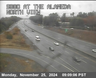 Traffic Camera Image from I-880 at TVB76 -- I-880 : The Alameda