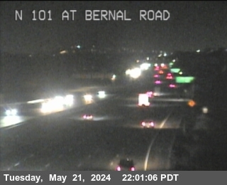 Traffic Camera Image from US-101 at TVC12 -- US-101 : Bernal Road
