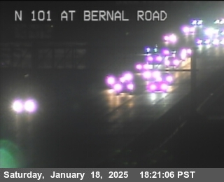 Traffic Camera Image from US-101 at TVC12 -- US-101 : Bernal Road