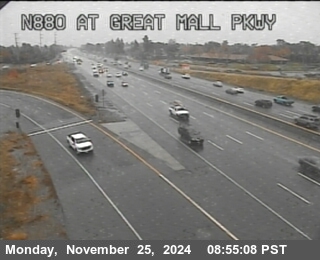 Traffic Camera Image from I-880 at TVC59 -- I-880 : Great Mall Parkway