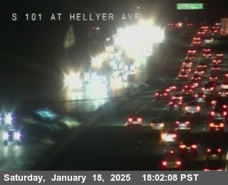 Traffic Camera Image from US-101 at TVC67 -- US-101 : S101 at Hellyer Av