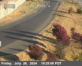 Traffic Camera Image from US-101 at TVC70 -- US-101 : Alum Rock Avenue