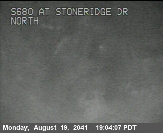 Timelapse image near TVF01 -- I-680 : Stoneridge Drive, Pleasanton 0 minutes ago