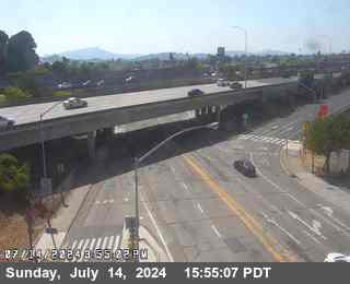 Timelapse image near TVH13 -- I-80 : AT CUTTING BL OR, El Cerrito 0 minutes ago