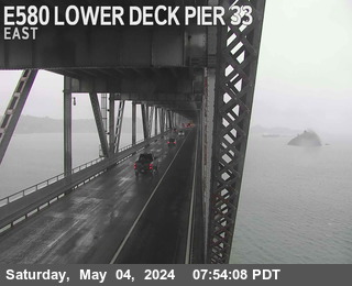 TVR28 -- I-580 : Lower Deck Pier 33