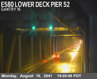 Timelapse image near TVR39 -- I-580 : Lower Deck Pier 52, Richmond 0 minutes ago