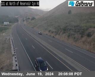 Traffic Cam US-101 : North of Reservoir Canyon Road
 - North

