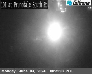 Traffic Camera Image from US-101 at US-101 : South Rd in Prunedale