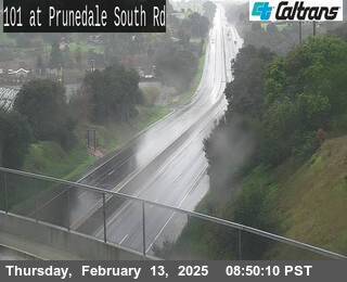 Traffic Camera Image from US-101 at US-101 : South Rd in Prunedale