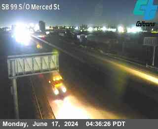 Timelapse image near FRE-99-S/O MERCED ST, Fowler 0 minutes ago