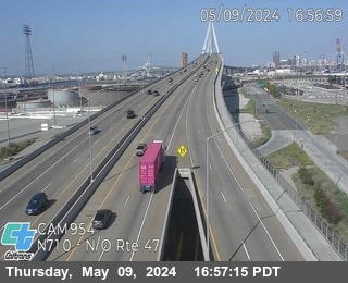 Timelapse image near I-710 : (954) North of SR-47, Long Beach 0 minutes ago